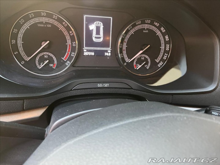 Škoda Karoq 2,0 TDi 110kw 4X4 DSG DPH 2019