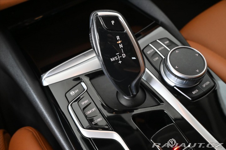 BMW 5 3,0 530d 210 kW STEPTRONI 2020