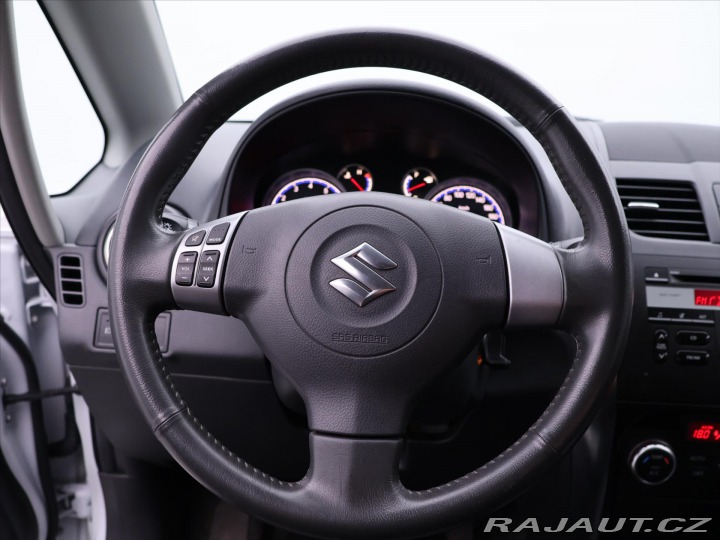 Suzuki SX4 1,6 VVT 88kW Aut.klima Ka 2011