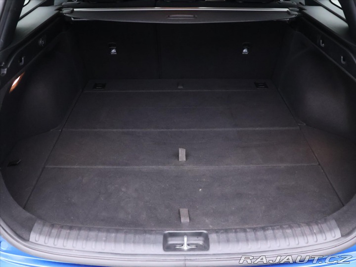 Kia Ceed 1,5 T-GDI 118kW Top SW CZ 2022