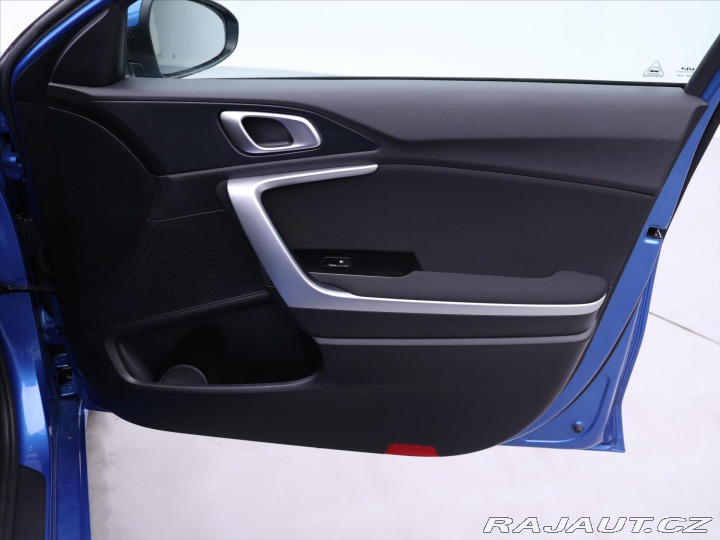 Kia Ceed 1,5 T-GDI 118kW Top SW CZ 2022