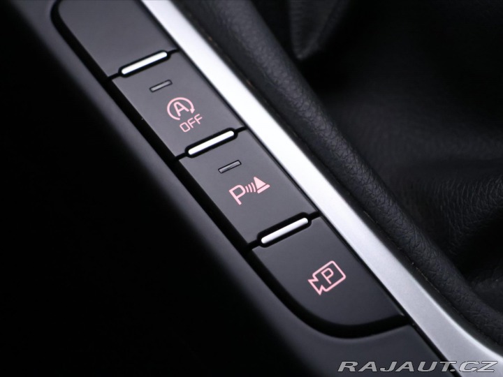 Kia Ceed 1,5 T-GDI 118kW Top SW CZ 2022