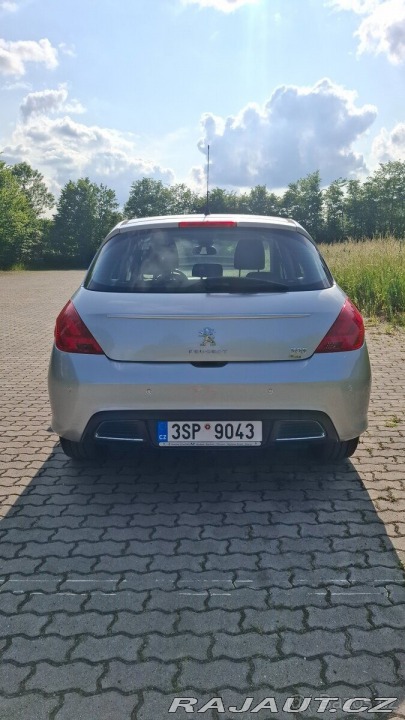 Peugeot 308 1,6 e-HDI (2012) 2012