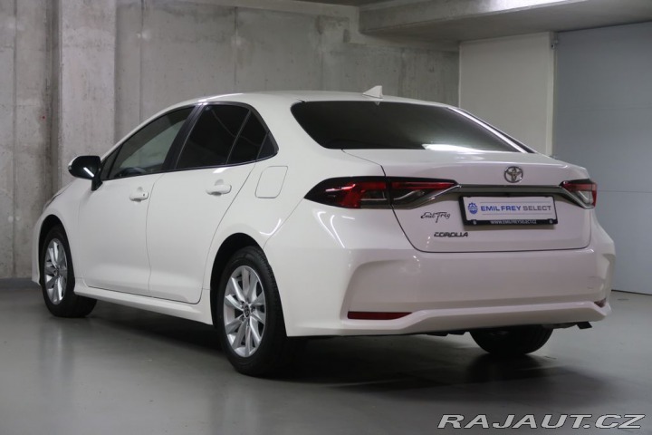 Toyota Corolla 1.5VVT-i,CZ,1Maj,Comfort 2024