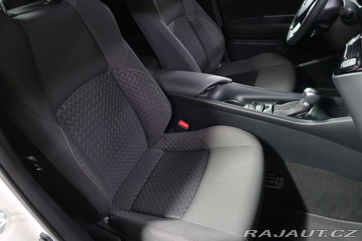 Toyota C-HR 1.8Hybrid,CZ,1Maj,Comfort 2021