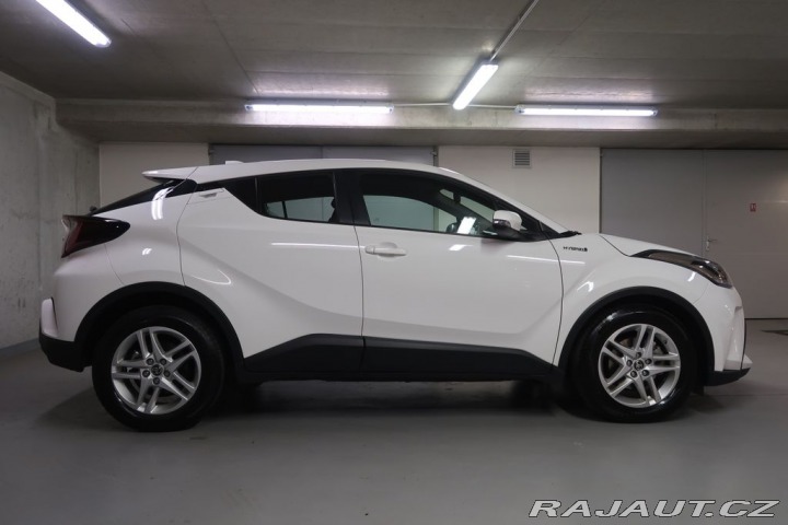 Toyota C-HR 1.8Hybrid,CZ,1Maj,Comfort 2021