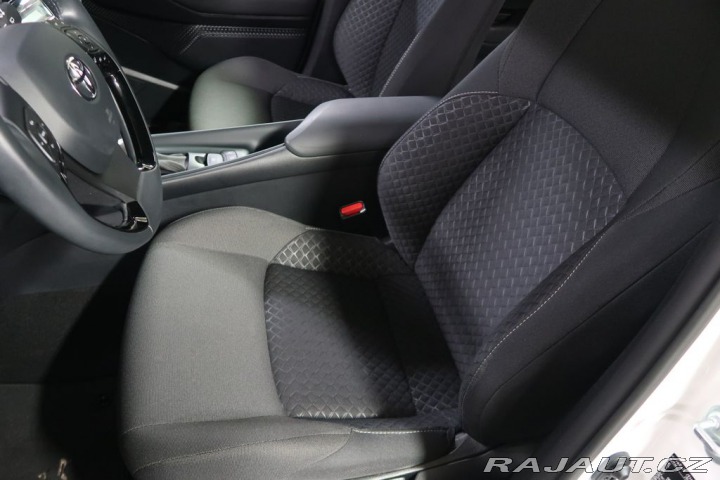 Toyota C-HR 1.8Hybrid,CZ,1Maj,Comfort 2021