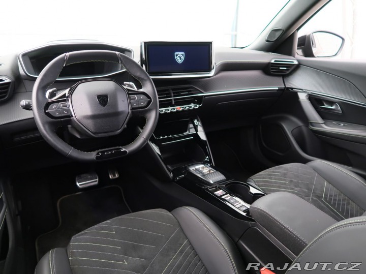 Peugeot 2008 1.2PureTech,CZ,1Maj,GT,AT 2024