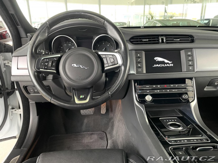 Jaguar XF 30d R-SPORT*Panorama*Meri 2016