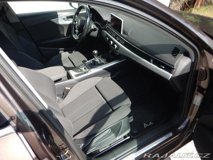 Audi A4 AVANT 2.0 TDI, NAVI 2016