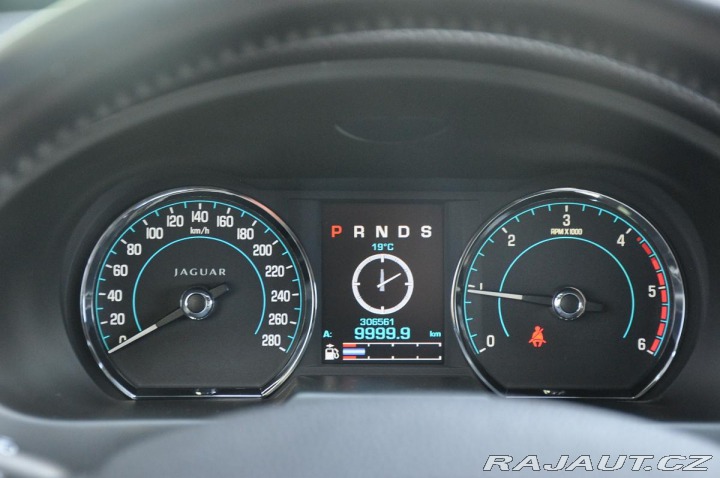 Jaguar XF 2.2 I4D SPORTBRAKE 2013