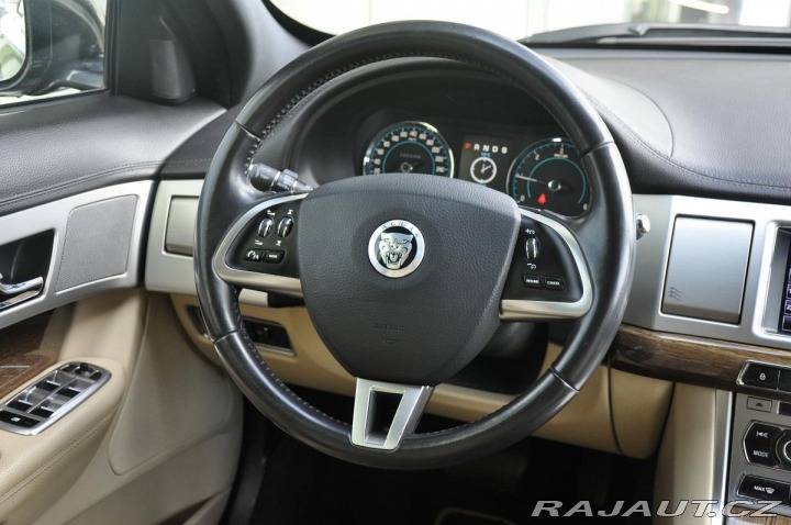 Jaguar XF 2.2 I4D SPORTBRAKE 2013