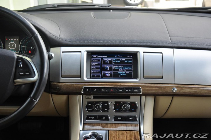 Jaguar XF 2.2 I4D SPORTBRAKE 2013