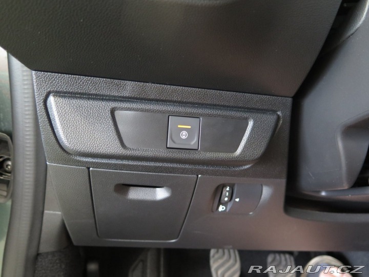 Dacia Sandero 1.0TCe,navi,asistenti,key 2024