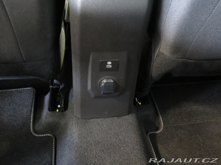 Dacia Sandero 1.0TCe,navi,asistenti,key 2024