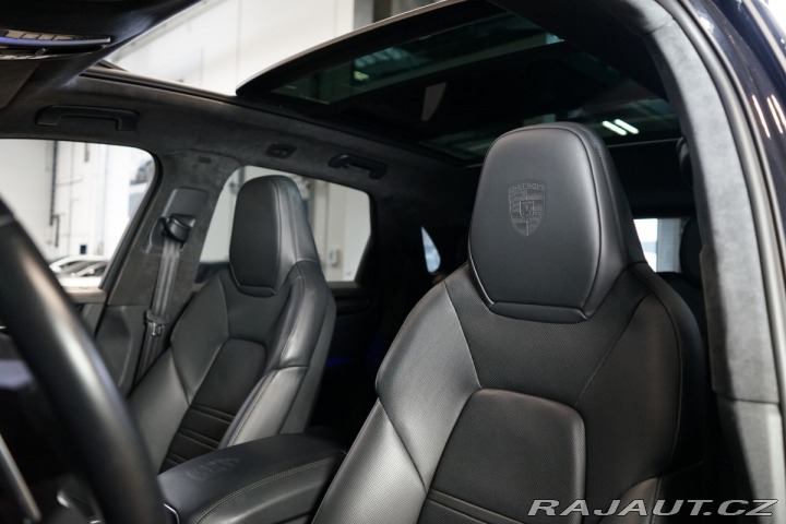 Porsche Cayenne TURBO*PDCC*PSCB*NEZ.TOP*P 2020