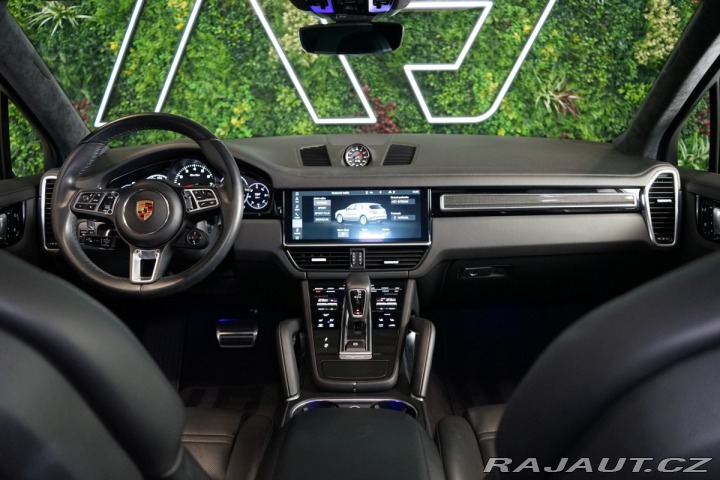 Porsche Cayenne TURBO*PDCC*PSCB*NEZ.TOP*P 2020