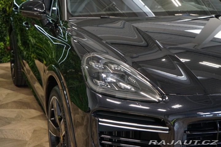Porsche Cayenne TURBO*PDCC*PSCB*NEZ.TOP*P 2020