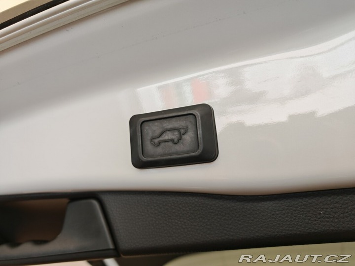 Toyota RAV4 4x4 2.5 Hybrid Selection 2022