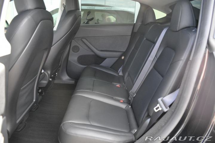 Tesla Model Y LONG RANGE DUAL MOTOR AWD 2023