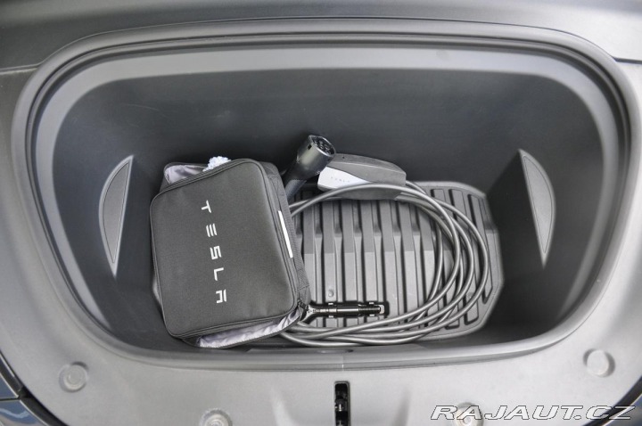 Tesla Model Y LONG RANGE DUAL MOTOR AWD 2023