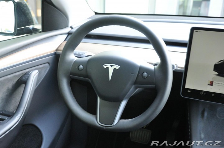 Tesla Model Y LONG RANGE DUAL MOTOR AWD 2023