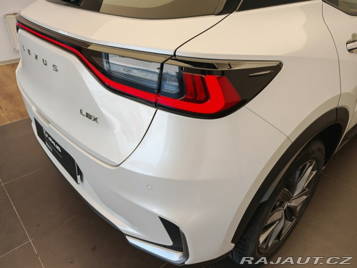Lexus Ostatní modely LBX 1.5 HEV Relax FWD 2024