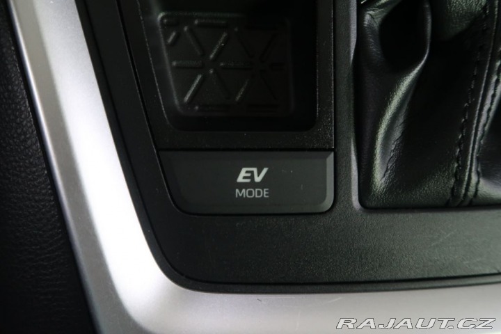 Toyota RAV4 2.5Hybrid,CZ,1Maj,Comfort 2020