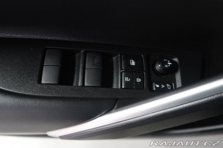 Toyota Corolla Cross 1.8Hybrid,CZ,1Maj,Comfort 2024