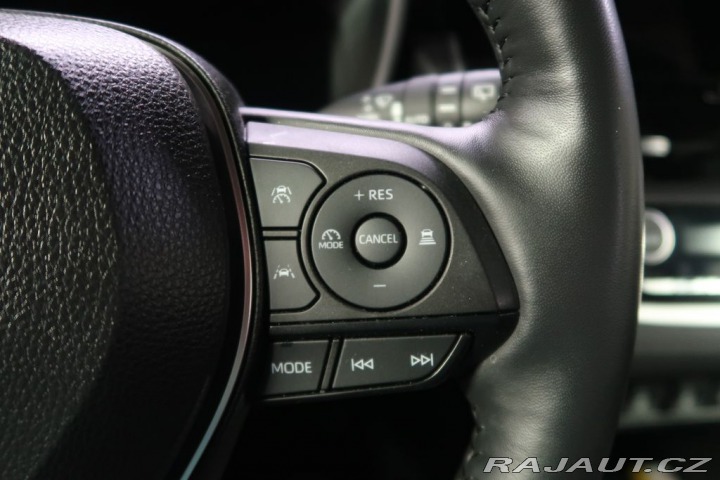 Toyota Corolla Cross 1.8Hybrid,CZ,1Maj,Comfort 2024
