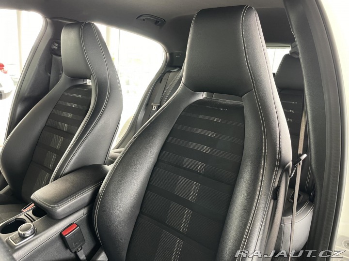 Mercedes-Benz GLA 200d*LED*Comand*Kamera*El 2018