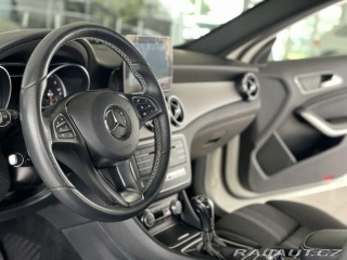 Mercedes-Benz GLA 200d*LED*Comand*Kamera*El 2018