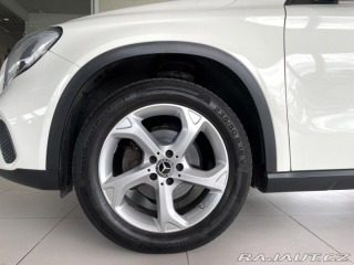 Mercedes-Benz GLA 200d*LED*Comand*Kamera*El 2018