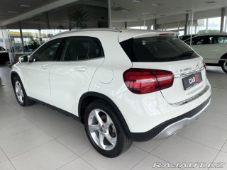 Mercedes-Benz GLA 200d*LED*Comand*Kamera*El 2018