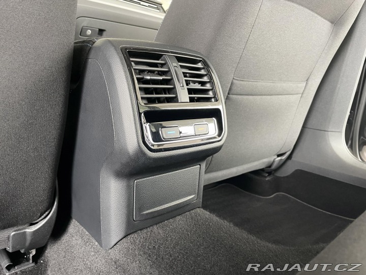 Volkswagen Passat GTE 160kW*Masáž*Nav*Kamer 2021