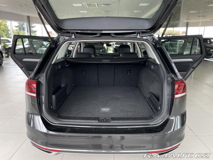 Volkswagen Passat GTE 160kW*Masáž*Nav*Kamer 2021