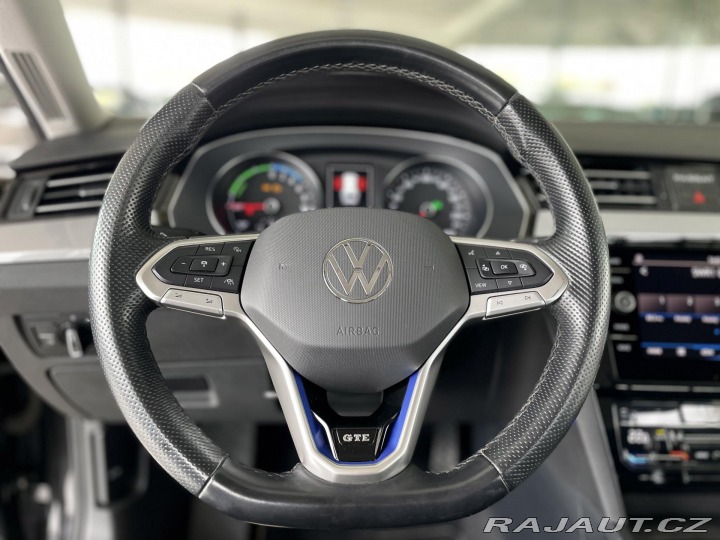 Volkswagen Passat GTE 160kW*Masáž*Nav*Kamer 2021