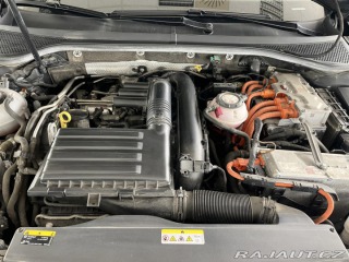 Volkswagen Passat GTE 160kW*Masáž*Nav*Kamer 2021