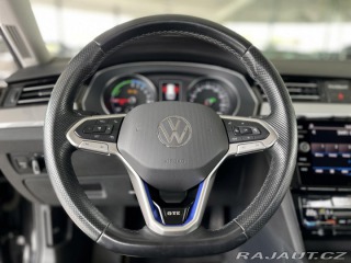 Volkswagen Passat GTE 160kW*Masáž*Nav*Kamer 2021