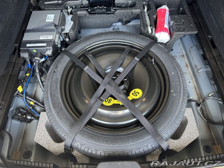 Volvo XC60 B4 2.0 R-DESIGN AT8 AWD 2021