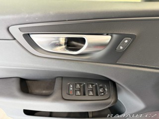 Volvo XC60 B4 2.0 AWD CORE AT8 2023