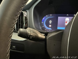 Volvo XC60 B4 2.0 AWD CORE AT8 2023