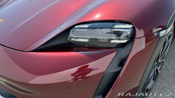 Porsche Taycan 4 Cross Turismo 2022