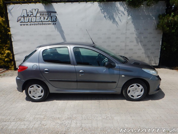 Peugeot 206 + TRENDY 1.1i, KLIMA 2009