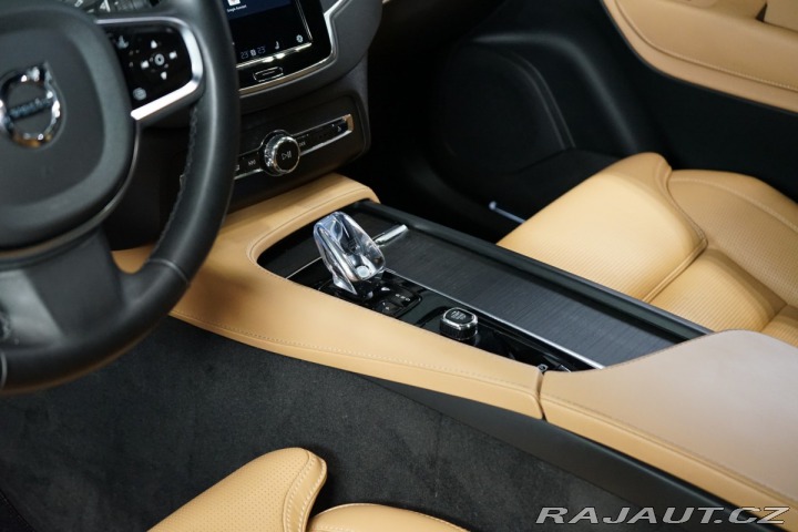 Volvo XC90 T8*RECHARGE*R-DESIGN*PANO 2024