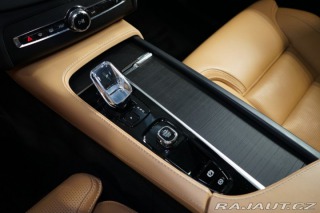 Volvo XC90 T8*RECHARGE*R-DESIGN*PANO 2024