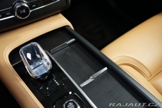 Volvo XC90 T8*RECHARGE*R-DESIGN*PANO 2024