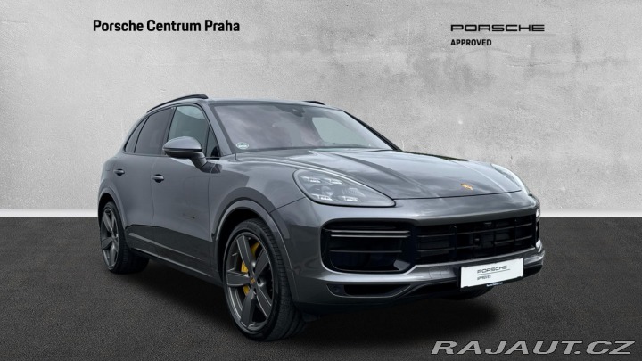 Porsche Cayenne Turbo 2021