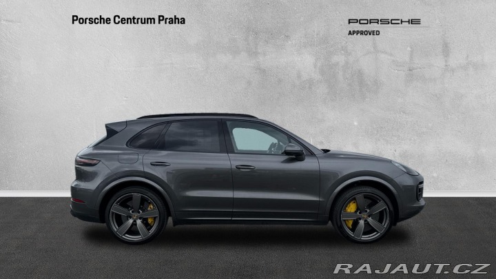 Porsche Cayenne Turbo 2021