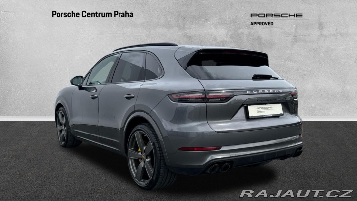 Porsche Cayenne Turbo 2021